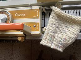 Corona CN9N knitting machine