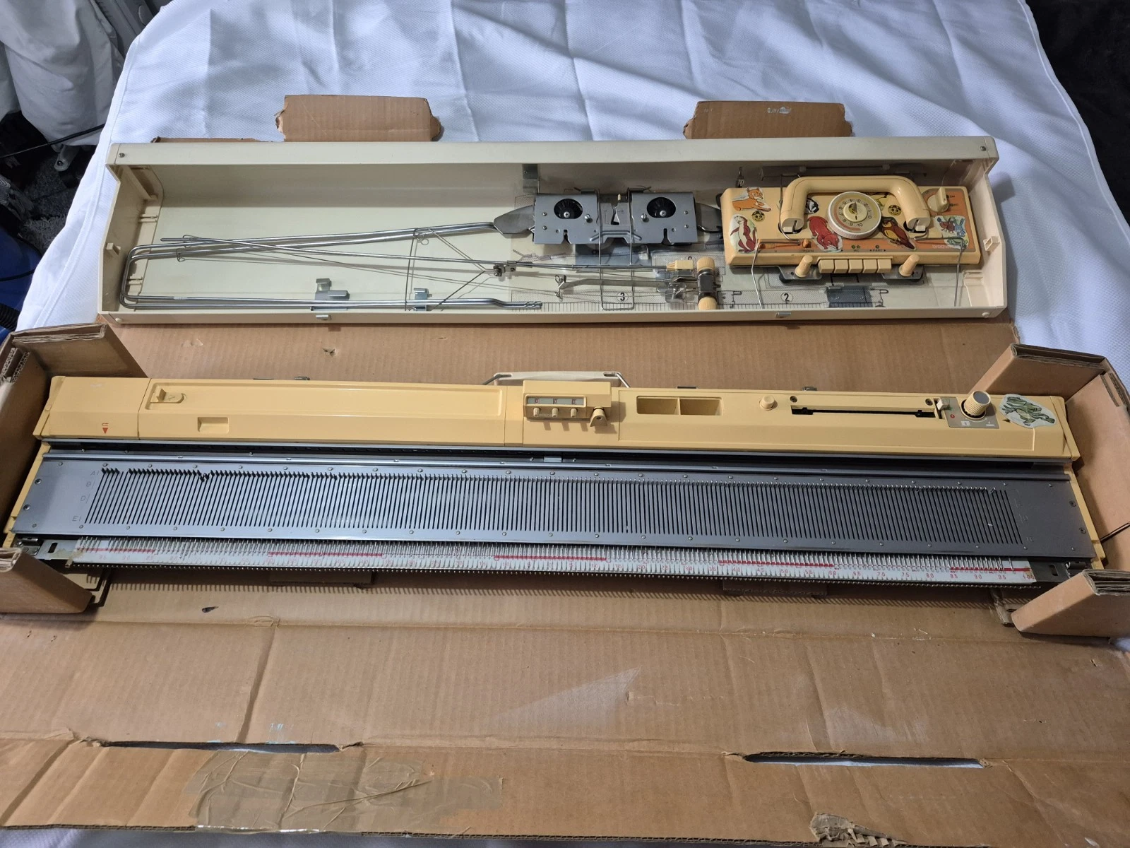 Brother KH860 knitting machine