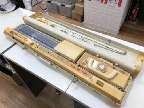 Brother KH871 knitting machine