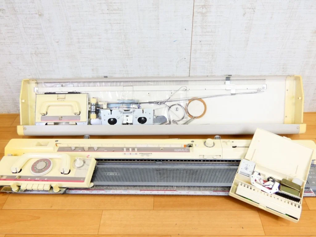 Brother KH891 knitting machine