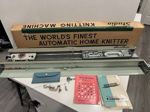 SK101 knitting machine
