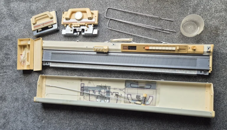 brother KH710 knitting machine